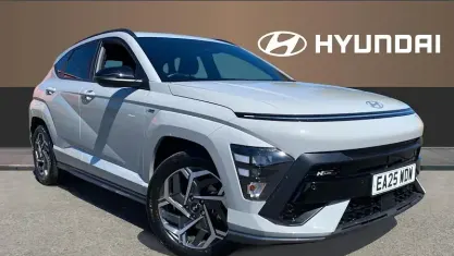 Używany Hyundai Kona N Line 129 KM (94 kW) 2025 Szary SUV