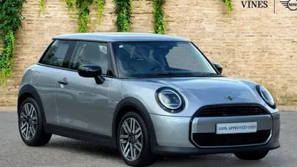 Used Mini Cooper Classic 150 kW (204 HP) 2026 Hatchback