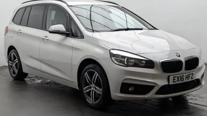 Used BMW 218 Sport Line 136 HP (100 kW) 2016 White Estate