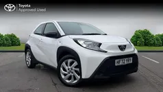 Pure white Used 2022 Toyota Aygo PURE Hatchback | £12,027 (Fair price)