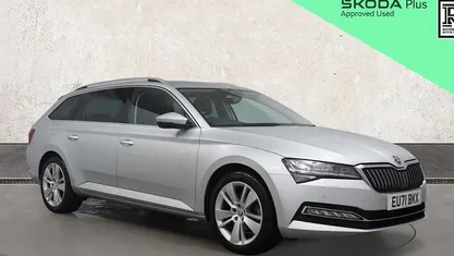 Used 2023 Skoda Superb SE L Estate | £21,892 (Fair price)