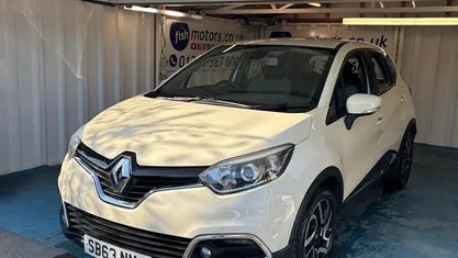 Used Renault Captur Dynamique 90 HP (66 kW) 2015 SUV
