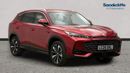 Used MG HS Trophy 169 HP (124 kW) 2024 Tri coat  dynamic red SUV