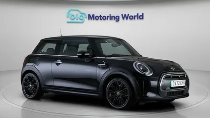 Used 2023 Mini Cooper Level 2 Hatchback | £14,700 (Fair price)