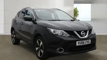 Begagnad Nissan Qashqai N-Connecta 131 HK (96 kW) 2016 SUV