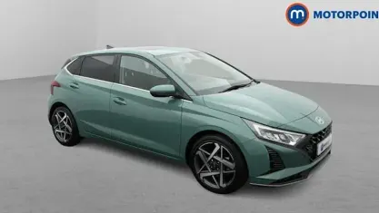 Used Hyundai i20 Ultimate 101 HP (74 kW) 2025 Green Hatchback