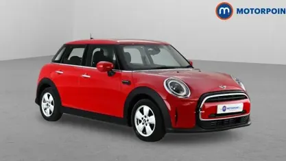 Used Mini Cooper Classic 136 HP (100 kW) 2022 Red Hatchback
