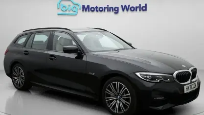 Begagnad BMW 330e M Sport 292 HK (214 kW) 2021 Svart Kombi