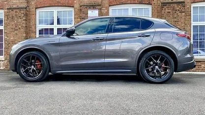 Used Alfa Romeo Stelvio Veloce 280 HP (205 kW) 2022 SUV
