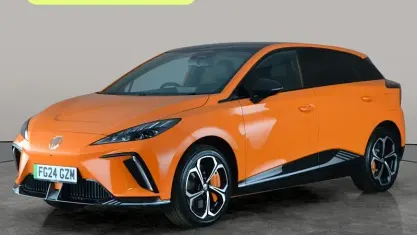 Begagnad MG MG4 EV 319 kW (435 HK) 2025 Halvkombi