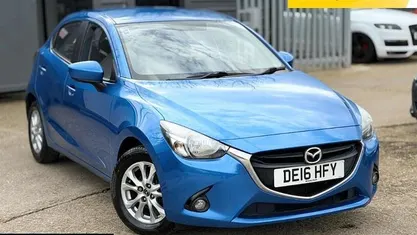 Used Mazda 2 75 HP (55 kW) 2016 Blue Hatchback