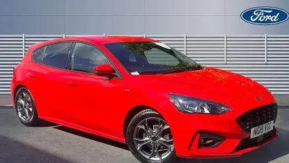 Begagnad Ford Focus ST-Line 125 HK (91 kW) 2020 Halvkombi