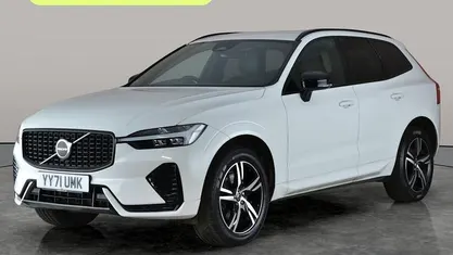 Used Volvo XC60 R-Design 250 HP (183 kW) 2021 White SUV