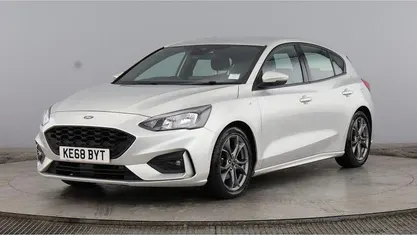 Used Ford Focus ST-Line 120 HP (88 kW) 2020 Hatchback