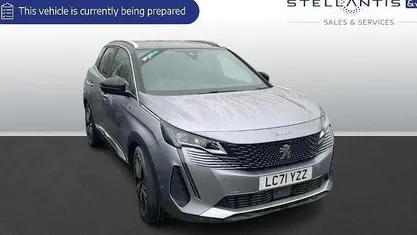 Used Peugeot 3008 Premium 224 HP (164 kW) 2022 SUV