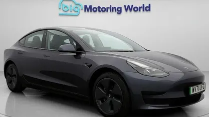Used Tesla Model 3 Standard Range Plus 222 kW (302 HP) 2021 Sedan