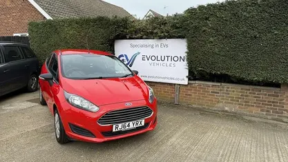 Used Ford Fiesta Studio 60 HP (44 kW) 2016 Hatchback