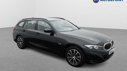 Używany BMW 330e Sport Line 292 KM (214 kW) 2023 Czarny Kombi