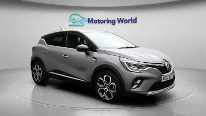 Used Renault Captur SE 145 HP (106 kW) 2022 Grey/black SUV