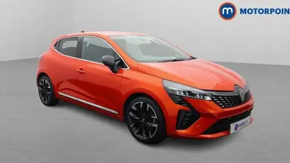 Used Renault Clio Techno 90 HP (66 kW) 2024 Orange Hatchback