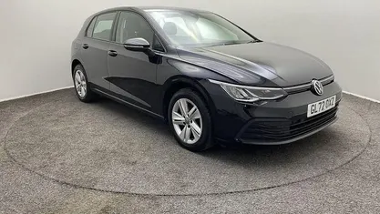 Used VW Golf VIII Life 116 HP (85 kW) 2022 Deep black pearl Hatchback