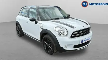 Usado Mini Cooper D 111 HP (81 kW) 2016 Branco Citadino