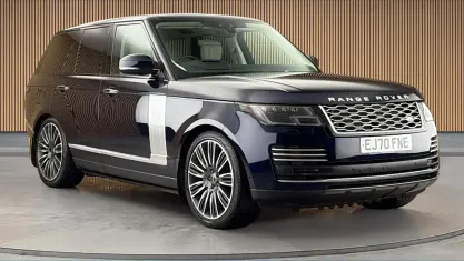 Used Land Rover Range Rover Autobiography 350 HP (257 kW) 2020 Portofino blue SUV