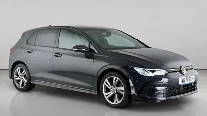 Used VW Golf VIII R-line 131 HP (96 kW) 2024 Hatchback