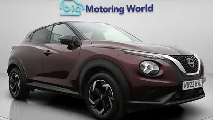 Used Nissan Juke N-Connecta 114 HP (83 kW) 2023 Red SUV