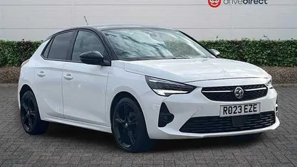 Used Vauxhall Corsa S 101 HP (74 kW) 2023 White Hatchback