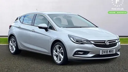 Used Vauxhall Astra SRi 150 HP (110 kW) 2018 Silver Hatchback