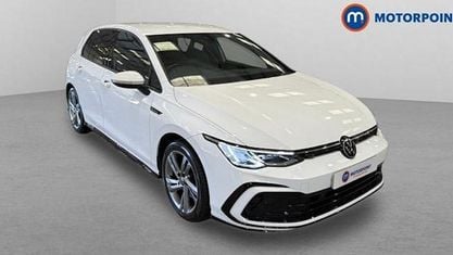 Używany VW Golf VIII R-line 131 KM (96 kW) 2021 Biały Hatchback