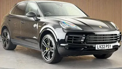 Used Porsche Cayenne 462 HP (339 kW) 2022 Black SUV