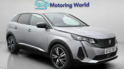 Used Peugeot 3008 Premium 300 HP (220 kW) 2022 Grey SUV