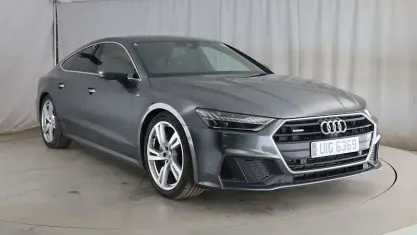 Usado Audi A7 Sportback S-Line 245 HP (180 kW) 2019 Cinzento Citadino