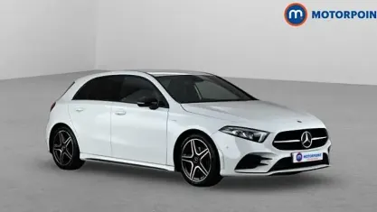Używany Mercedes A180 Executive 136 KM (100 kW) 2022 Biały Hatchback