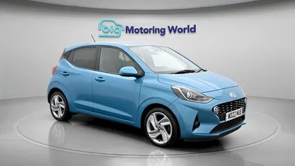 Used Hyundai i10 Premium 84 HP (61 kW) 2022 Turquoise Hatchback
