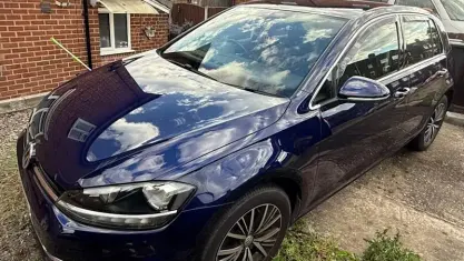 Used VW Golf VII SE 116 HP (85 kW) 2018 Blue Hatchback