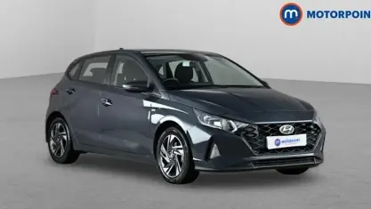 Używany Hyundai i20 SE 101 KM (74 kW) 2023 Szary Hatchback