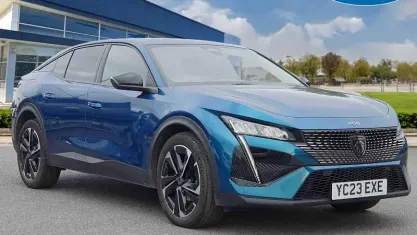 Second-hand Peugeot 408 Allure Premium 131 CP (96 kW) 2023 Albastru SUV