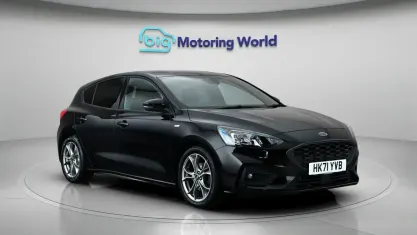 Used Ford Focus ST-Line 120 HP (88 kW) 2021 Black Hatchback