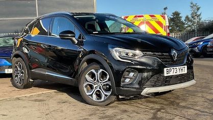 Używany Renault Captur Techno 160 KM (117 kW) 2023 SUV