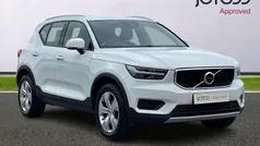 White Used 2019 Volvo XC40 Momentum SUV | £16,200 (Fair price)
