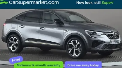 Begagnad Renault Arkana Engineered 143 HK (105 kW) 2023 Grå SUV