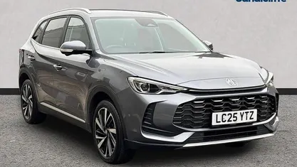 Metallic hampstead grey Used 2024 MG ZS Trophy Hatchback | £17,643 (Fair price)