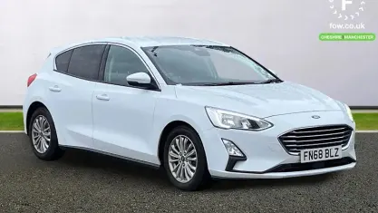 Used Ford Focus Titanium 125 HP (91 kW) 2018 White Hatchback