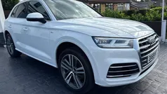 White Used 2019 Audi Q5 S-Line SUV | £24,995 (Fair price)