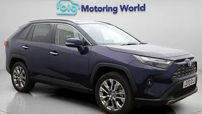 Used Toyota RAV4 218 HP (160 kW) 2025 Estate