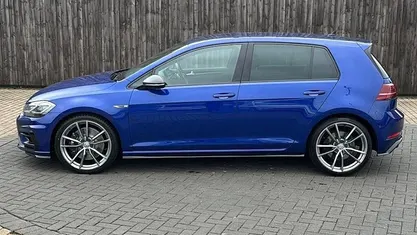 Blue Used 2019 VW Golf VII R Hatchback | £20,799 (Good price)
