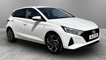 Begagnad Hyundai i20 Premium 101 HK (74 kW) 2023 Halvkombi